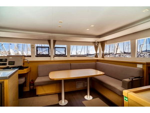 Lagoon 450  Flybridge