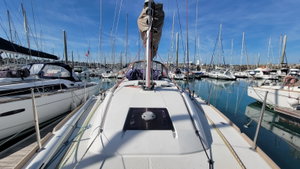 Sun odyssey 379 „Grenat“ – fotka 3