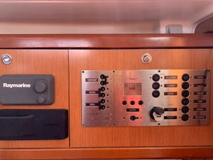 Oceanis 43