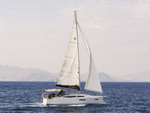 Sun Odyssey 380 „Orion“ – fotka 1