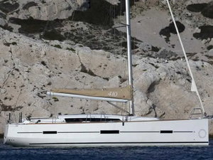 Dufour 410 GL „Julia“ – fotka 1