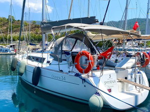 Oceanis 34 „Smyrna“ – fotka 1