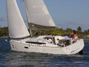 Sun Odyssey 349 „Bravo Kiss“ – fotka 1