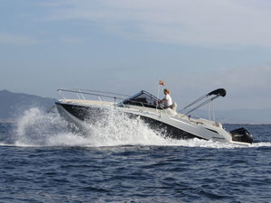 Quicksilver Activ 875 Sundeck „Alice“ – fotka 1