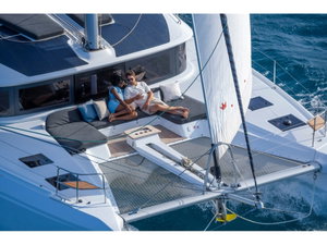 Lagoon 51 „Margeo XIX (A/C, GENERATOR, WATER MAKER, ICE MAKER, HARD BIMINI TOP)“ – fotka 3