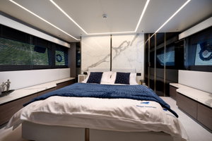 Explorer 62 „Blue Moon“ – fotka 8
