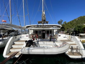 Lagoon 450 Flybridge „AF-L450F“ – fotka 1
