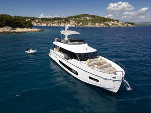 Azimut Magellano 60 „Olivia“ – fotka 1