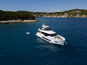 Azimut Magellano 60 „Olivia“ – fotka 3