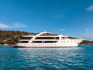 Motoryacht „Karizma“ – fotka 1