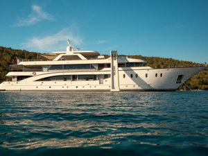Motoryacht „Cristal“ – fotka 1