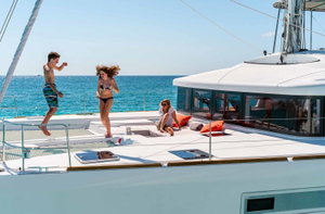 Lagoon 52 „Queen of Hearts (A/C - Generator - Refit 2022)“ – fotka 3