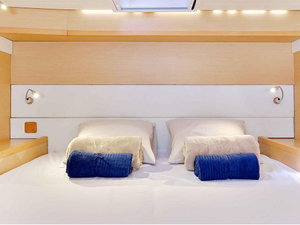 Lagoon 52 „Queen of Hearts (A/C - Generator - Refit 2022)“ – fotka 9