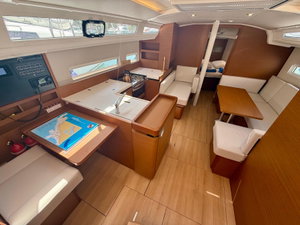 Sun Odyssey 410 „Sunset Kiss“ – fotka 5