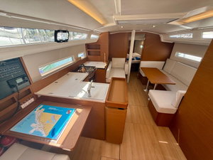 Sun Odyssey 410 „Sunset Kiss“ – fotka 8