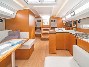 Sun Odyssey 410 „Anda“ – fotka 3