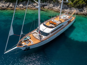 Motor sailer „Love Story“ – fotka 1