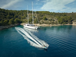 Motor sailer „Love Story“ – fotka 12