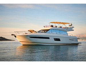Prestige 550S Flybridge „Very Bery“ – fotka 1
