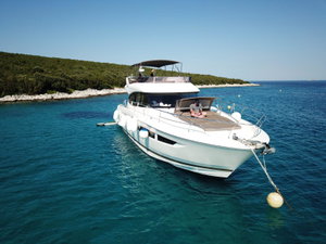 Prestige 550S Flybridge „Very Bery“ – fotka 3