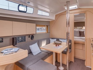 Oceanis 38