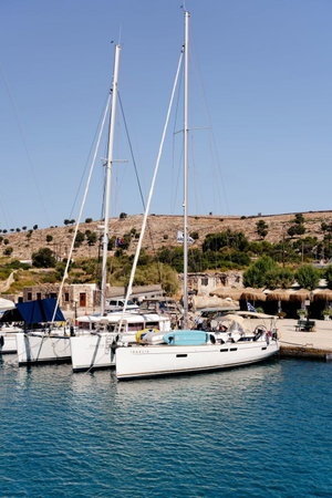 Sun Odyssey 479 „Iraklia“ – fotka 1