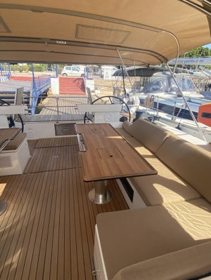 Bavaria C57 „Pelargos“ – fotka 14