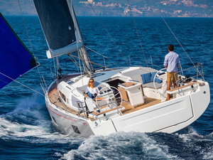 Oceanis 46.1 „Everest“ – fotka 1