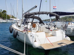 Sun Odyssey 449 „TORTUGA“ – fotka 1