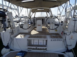 Oceanis 38 „Karavas“ – fotka 3