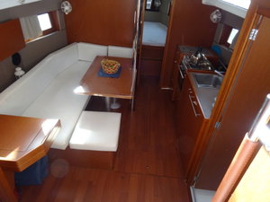 Oceanis 38 „Karavas“ – fotka 9