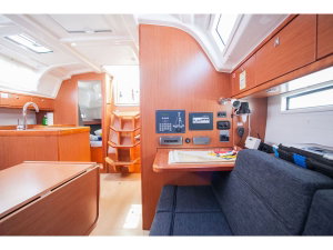 Bavaria Cruiser 37 „Nancy“ – fotka 2