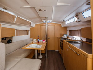 Oceanis 38.1 „Obsession“ – fotka 16