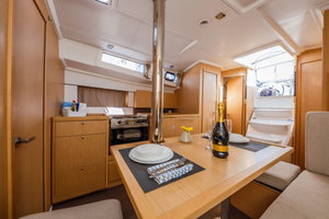 Oceanis 38.1 „Pleasure“ – fotka 9