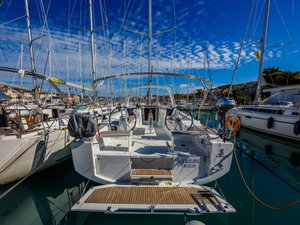Oceanis 38.1 „Pleasure“ – fotka 1