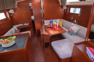 Oceanis 41.1 „Poison“ – fotka 7