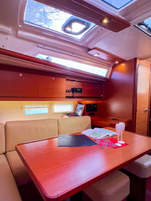 Dufour 390 GL „Cuir Noir“ – fotka 11