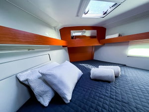 Dufour 390 GL „Cuir Noir“ – fotka 9