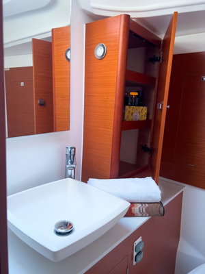 Dufour 390 GL „Cuir Noir“ – fotka 4