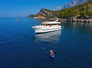 Motoryacht „Custom Blanka“ – fotka 6