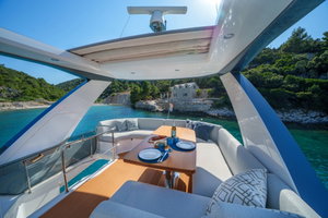 Azimut 53 Fly „White“ – fotka 22