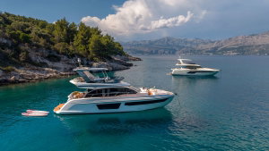 Azimut 53 Fly „White“ – fotka 8