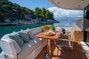 Azimut 53 Fly „White“ – fotka 19