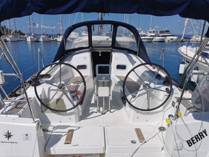 Sun Odyssey 349 „Berry“ – fotka 10