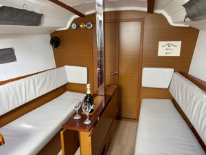 Sun Odyssey 349 „Berry“ – fotka 4