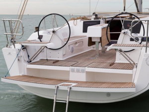 Dufour 382 „Pleasant Company“ – fotka 4