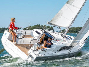 Oceanis 30.1 – fotka 1