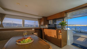 Lagoon 450 Flybridge „BRIGHT MOON“ – fotka 8