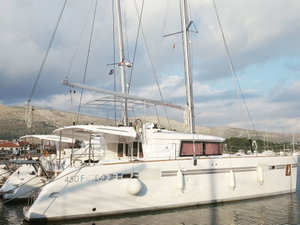 Lagoon 450 Flybridge „BLUE BERRY“ – fotka 1