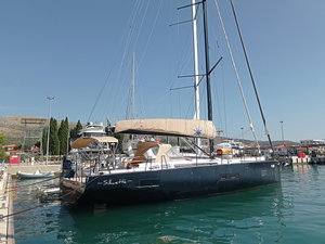 First 53 „Silhuette“ – fotka 1